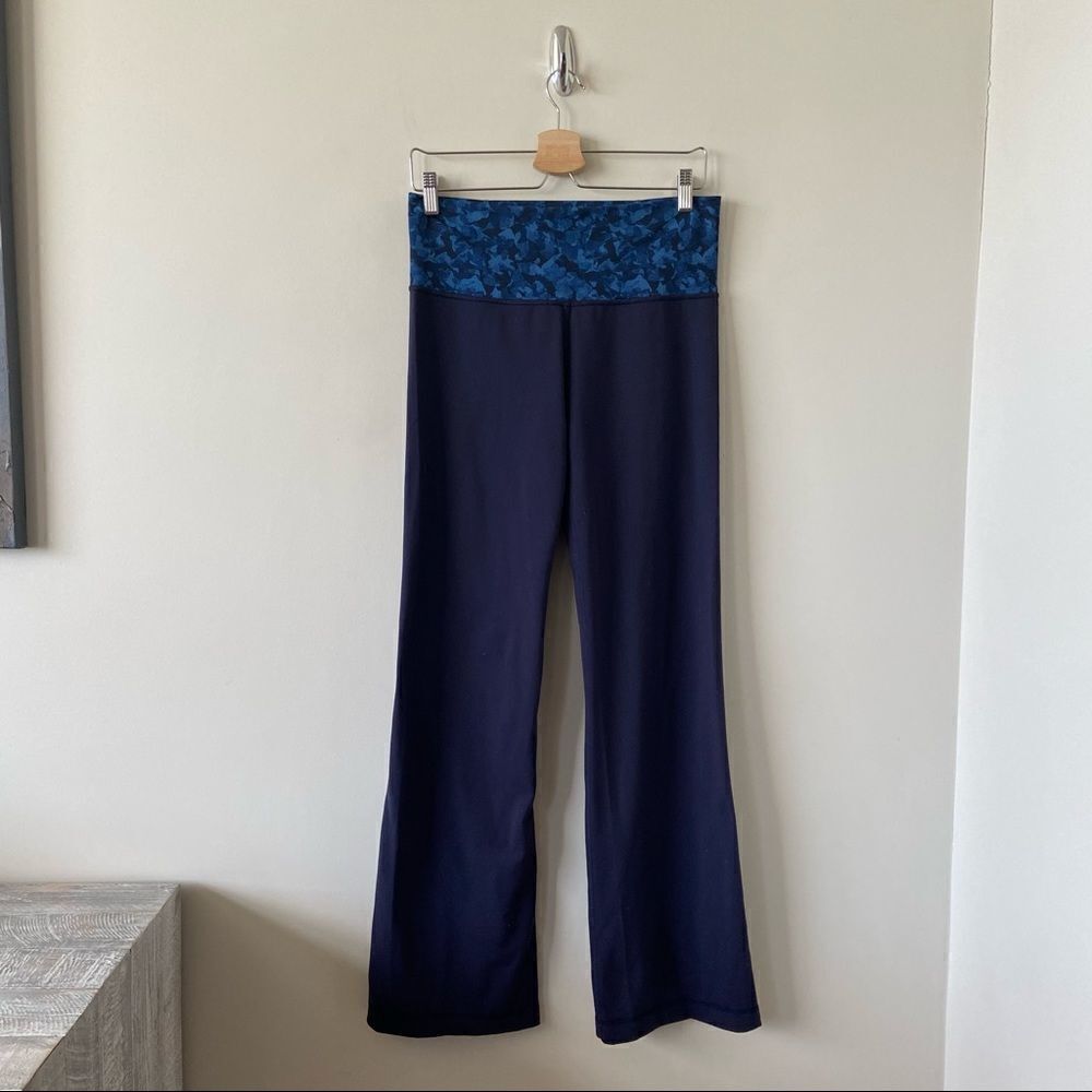 Lululemon- Groove Pant Navy Floral Waistband-Tall